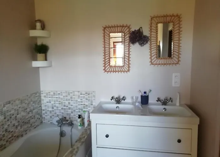 Hébergement de vacances Longère Entre Et Campagne *